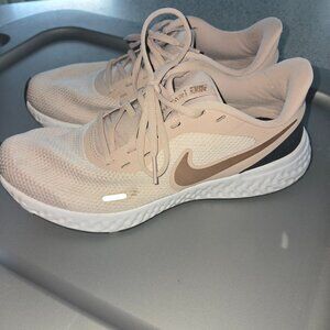 Women's Nike shoes